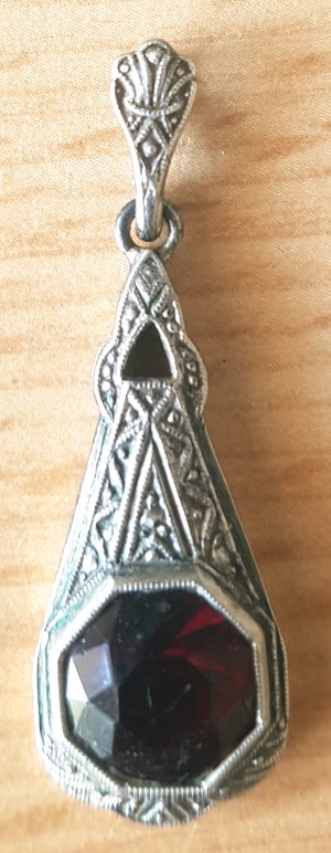 3 Anhänger Silber roter Stein 14d 3 Anhänger Silber roter Stein 14d